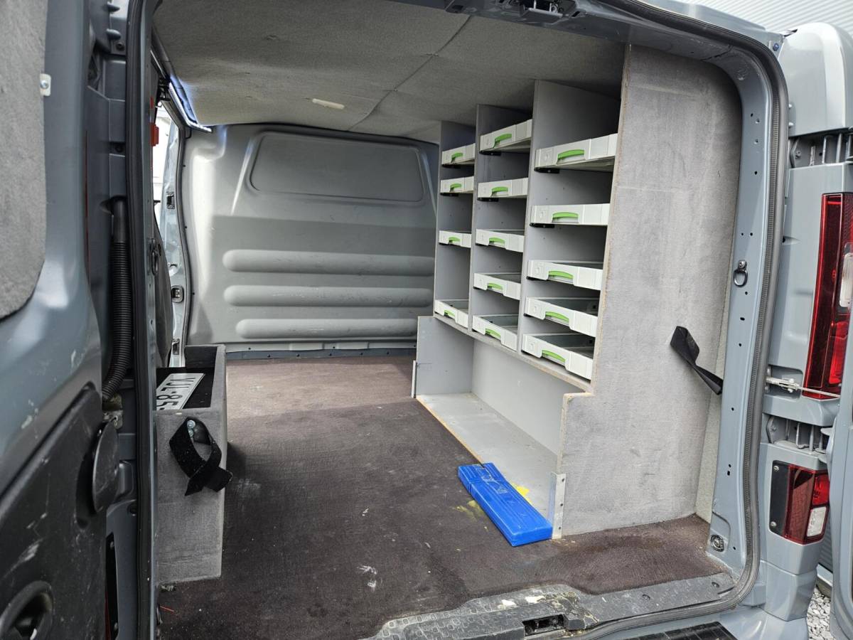 Renault Trafic Renault Trafic 2.0 dCi L1H1 Airco 2x Schuifd Automaat 150pk
