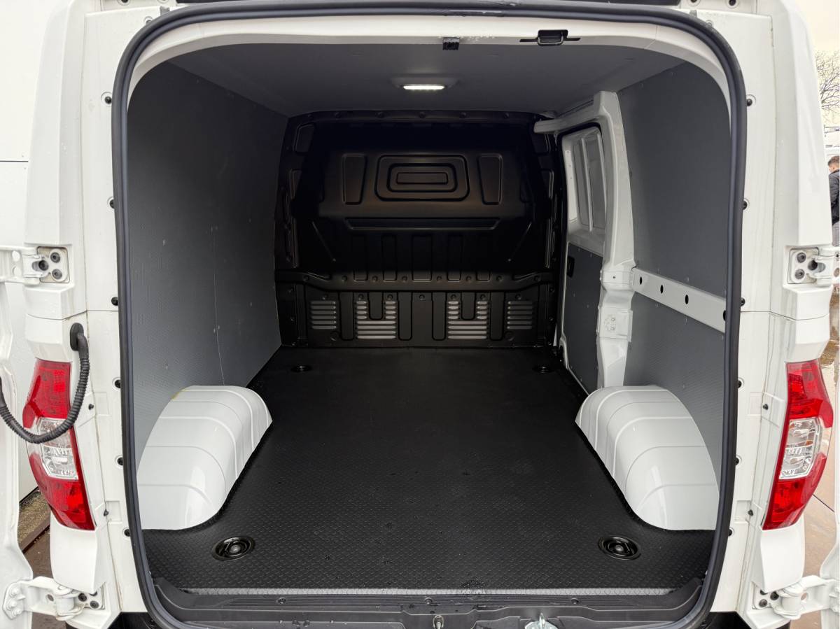 Maxus eDeliver3 Maxus eDeliver 3 50 kWh 122PK Nieuw! L1 SWB Elektrisch 50kWh 227km WLTP Carplay Touchscreen scherm Camera Parkeersensoren