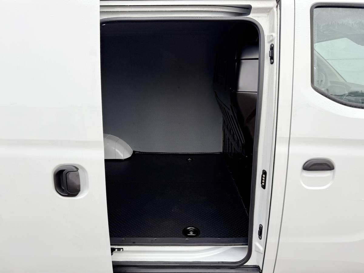 Maxus eDeliver3 Maxus eDeliver 3 50 kWh 122PK Nieuw! L1 SWB Elektrisch 50kWh 227km WLTP Carplay Touchscreen scherm Camera Parkeersensoren