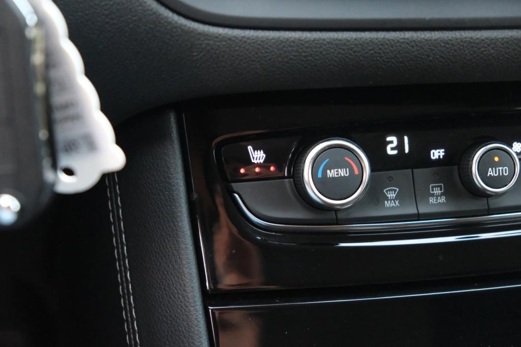Opel Grandland Opel Grandland 1.2 Turbo 130pk EAT8 GS | Navi | App Connect | Adaptive Cruise | Camera | Alcantara | Winter Pakket