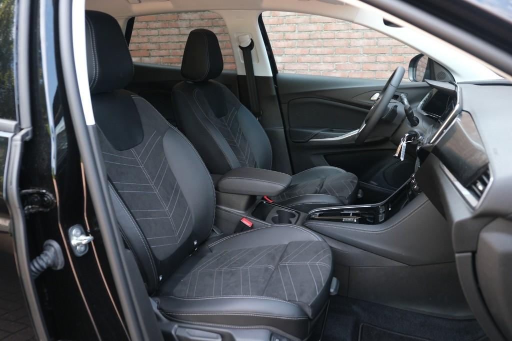 Opel Grandland Opel Grandland 1.2 Turbo 130pk EAT8 GS | Navi | App Connect | Adaptive Cruise | Camera | Alcantara | Winter Pakket