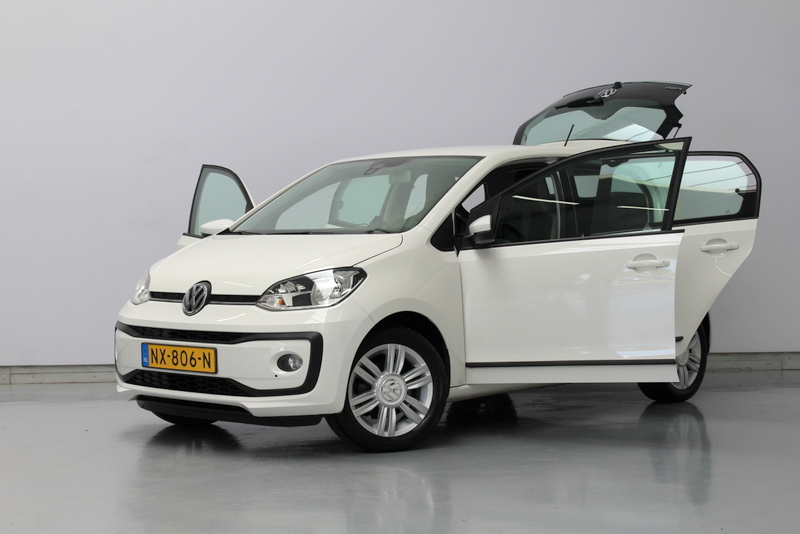 Volkswagen up! Volkswagen Up! 1.0 BMT high up! 60PK, AIRCO | CRUISE CONTROLE | ELEC-RAMEN/SPIEGELS | PARKEERSENSOREN | CAMERA