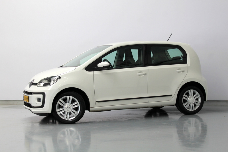 Volkswagen up! Volkswagen Up! 1.0 BMT high up! 60PK, AIRCO | CRUISE CONTROLE | ELEC-RAMEN/SPIEGELS | PARKEERSENSOREN | CAMERA