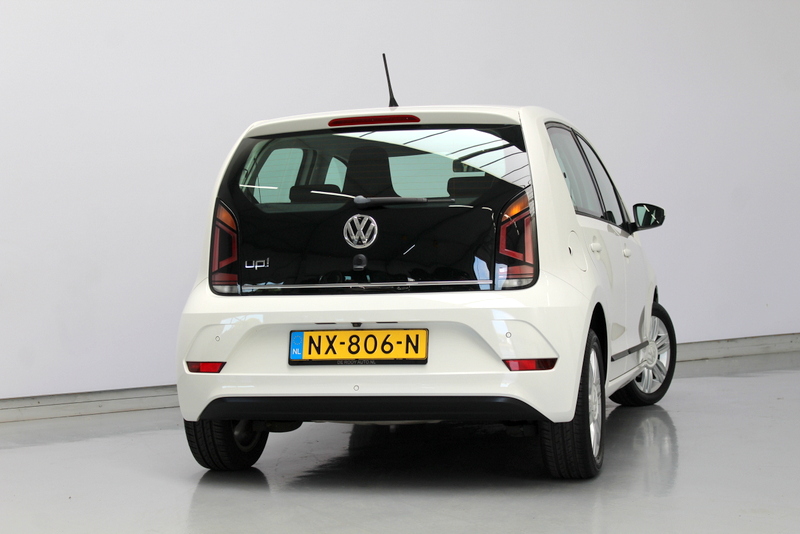 Volkswagen up! Volkswagen Up! 1.0 BMT high up! 60PK, AIRCO | CRUISE CONTROLE | ELEC-RAMEN/SPIEGELS | PARKEERSENSOREN | CAMERA