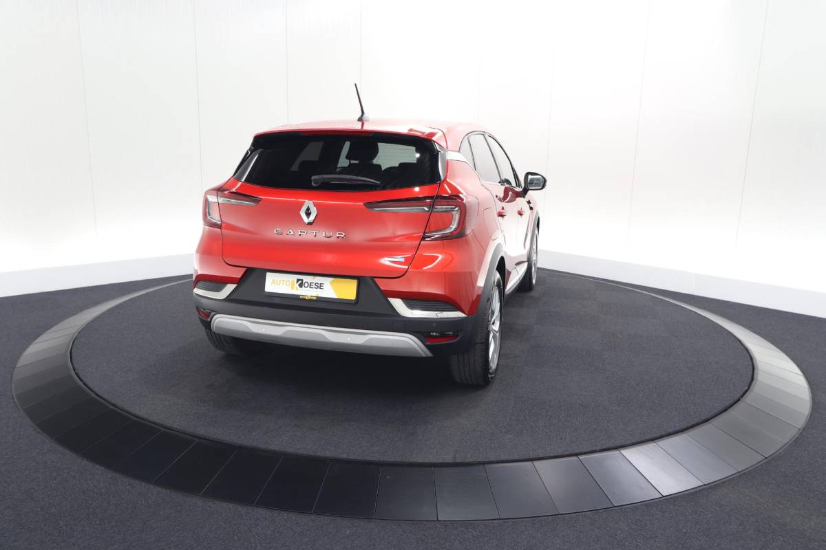 Renault Captur Renault Captur 1.6 E-Tech full hybrid 145 techno | Camera | Parkeersensoren | Climate control | Keyless