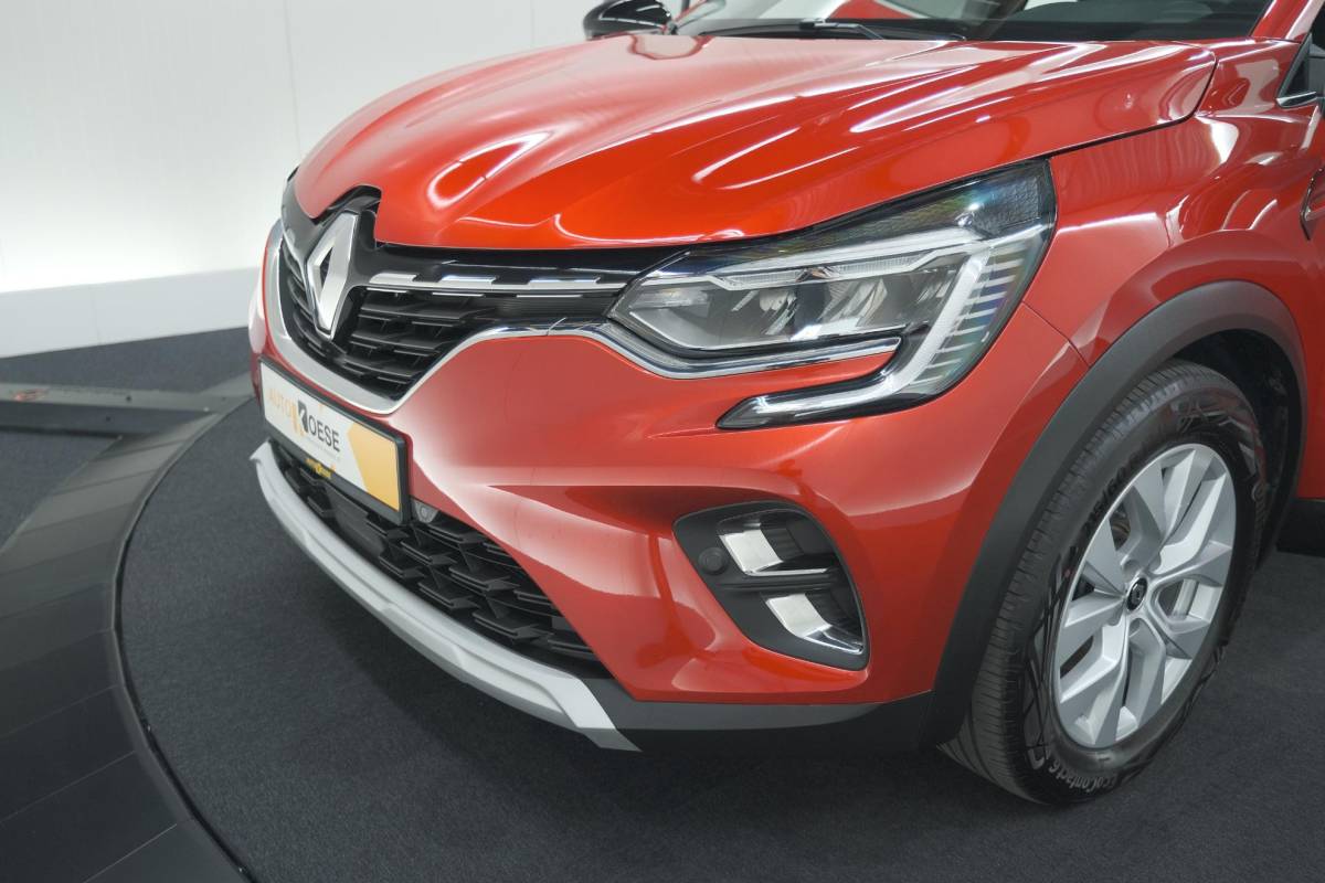 Renault Captur Renault Captur 1.6 E-Tech full hybrid 145 techno | Camera | Parkeersensoren | Climate control | Keyless