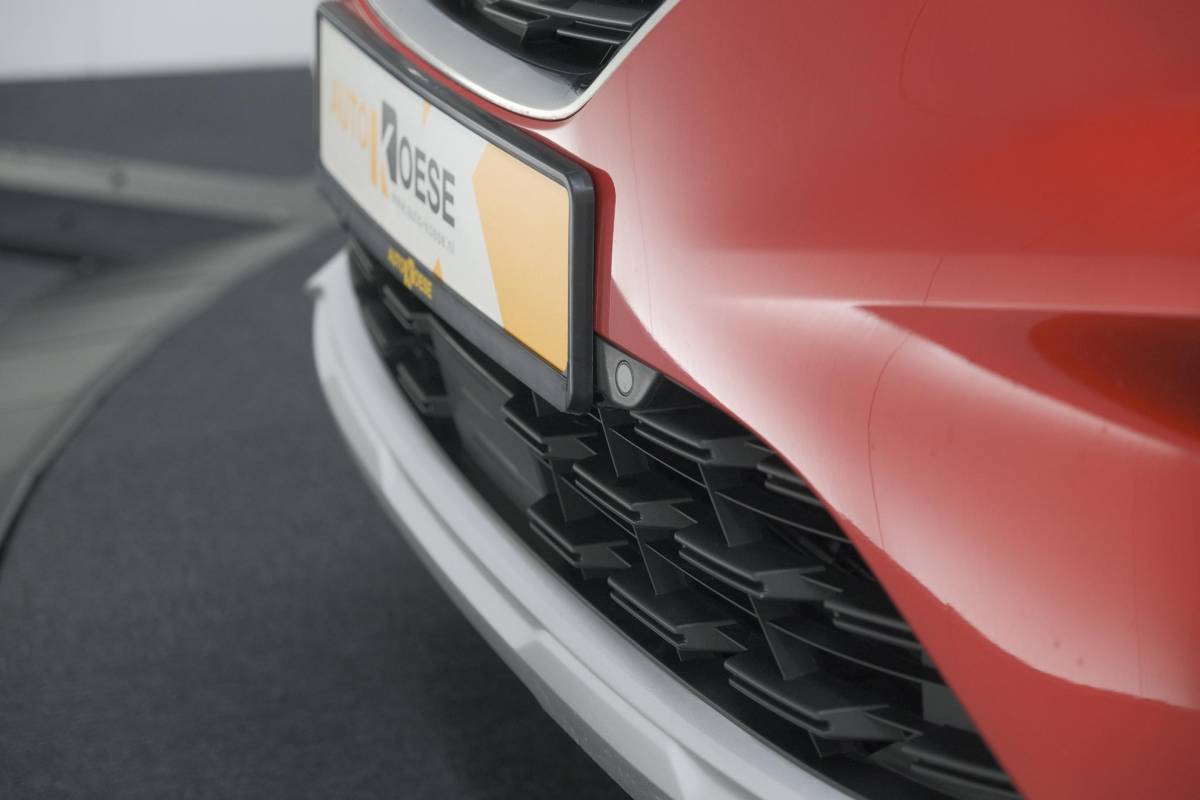 Renault Captur Renault Captur 1.6 E-Tech full hybrid 145 techno | Camera | Parkeersensoren | Climate control | Keyless