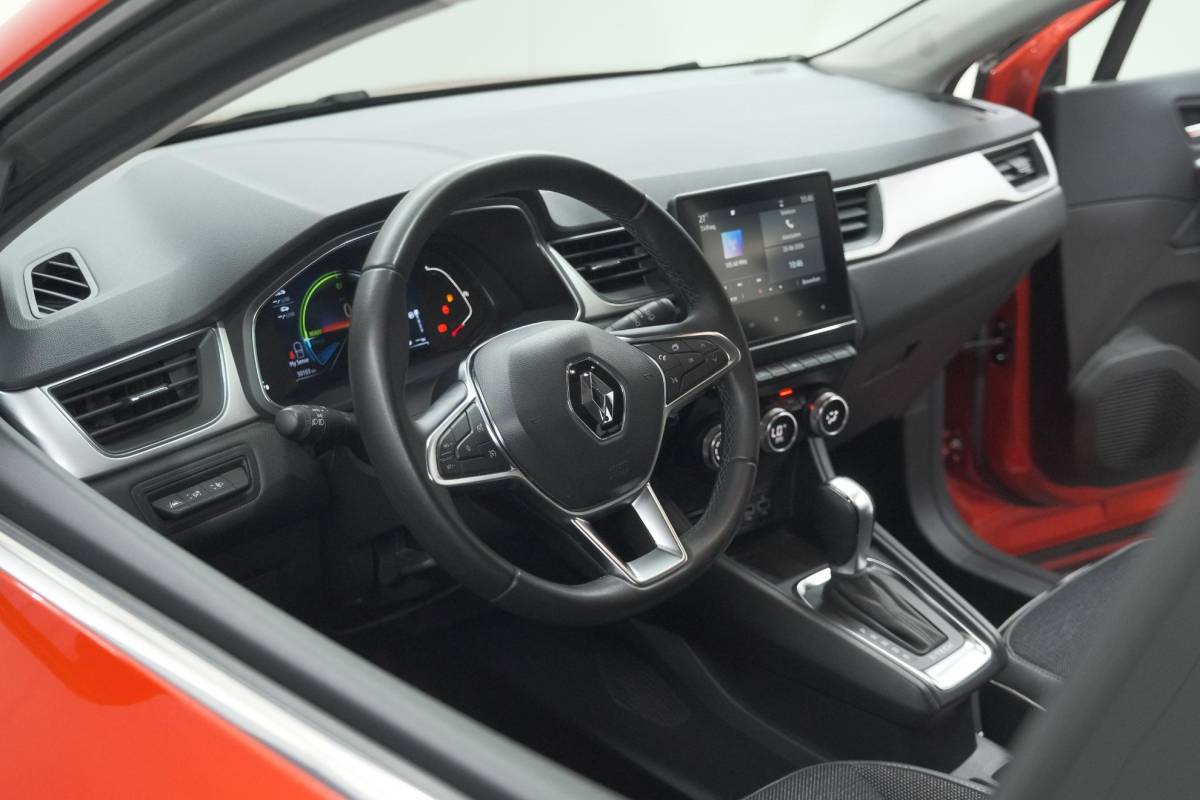 Renault Captur Renault Captur 1.6 E-Tech full hybrid 145 techno | Camera | Parkeersensoren | Climate control | Keyless