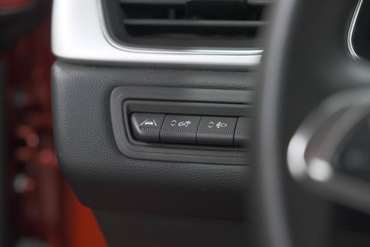 Renault Captur Renault Captur 1.6 E-Tech full hybrid 145 techno | Camera | Parkeersensoren | Climate control | Keyless
