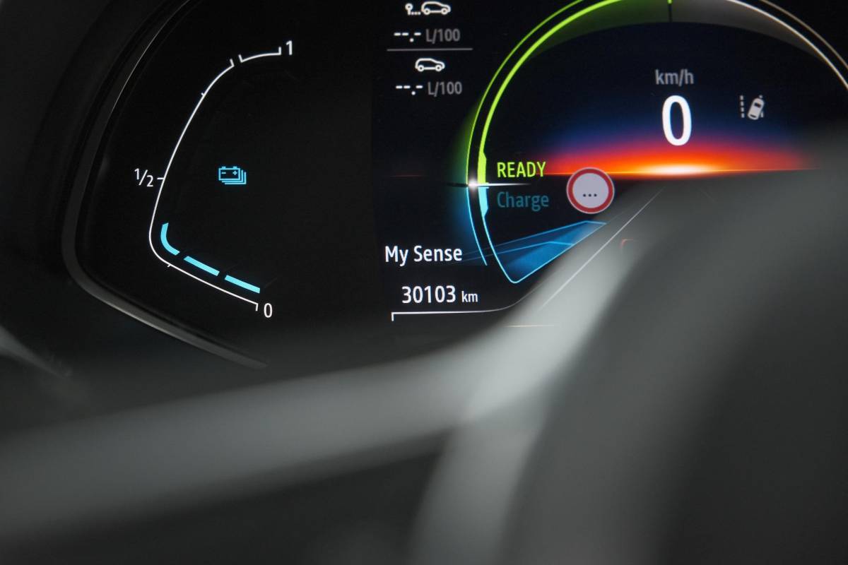 Renault Captur Renault Captur 1.6 E-Tech full hybrid 145 techno | Camera | Parkeersensoren | Climate control | Keyless