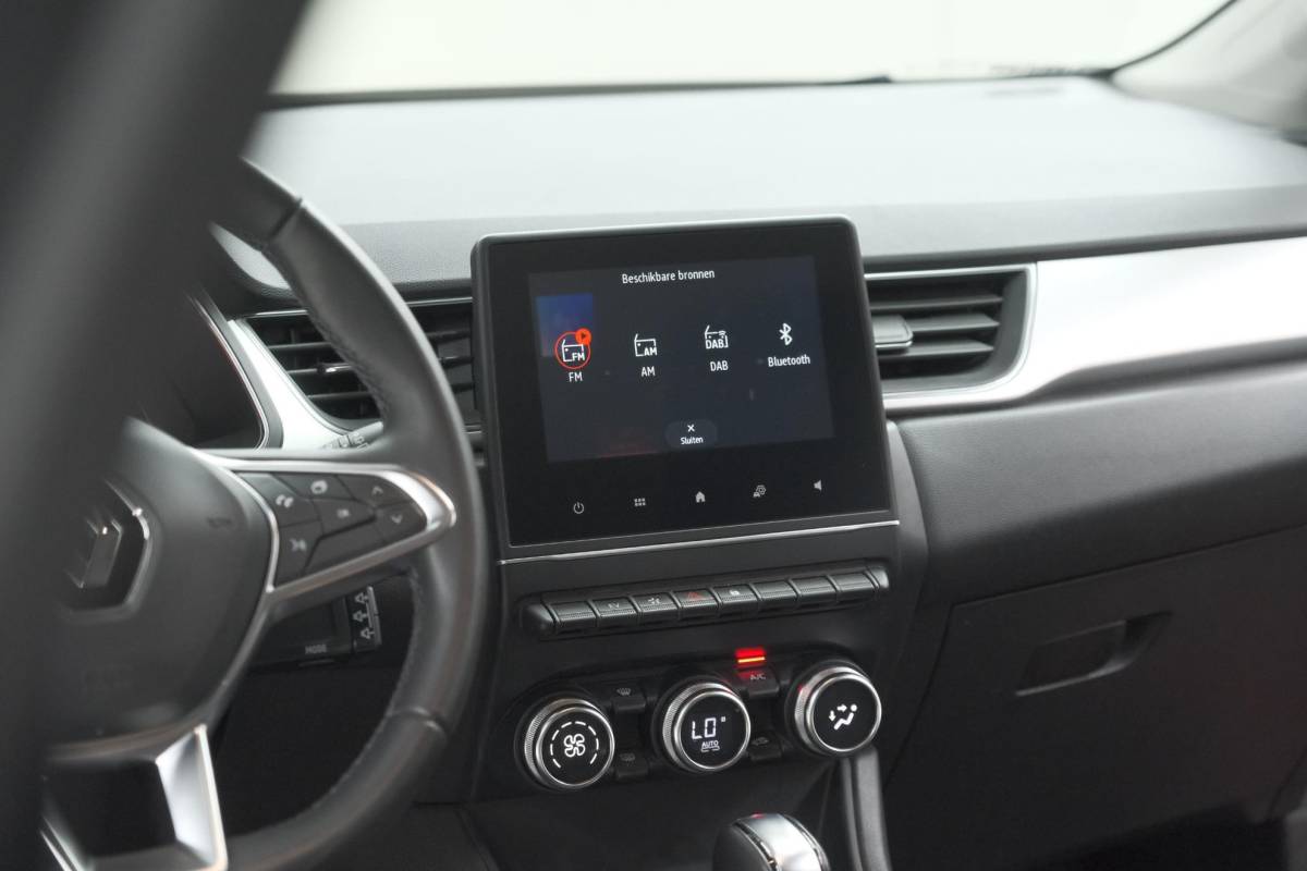 Renault Captur Renault Captur 1.6 E-Tech full hybrid 145 techno | Camera | Parkeersensoren | Climate control | Keyless