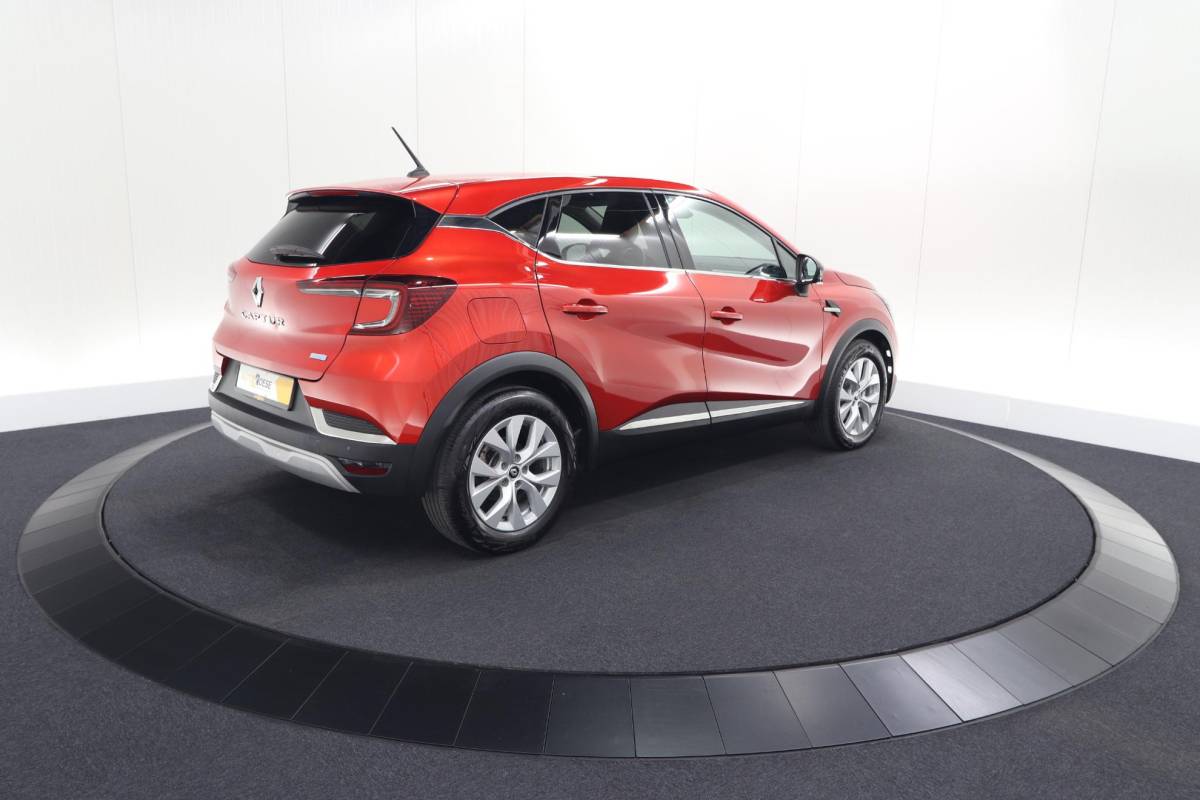 Renault Captur Renault Captur 1.6 E-Tech full hybrid 145 techno | Camera | Parkeersensoren | Climate control | Keyless