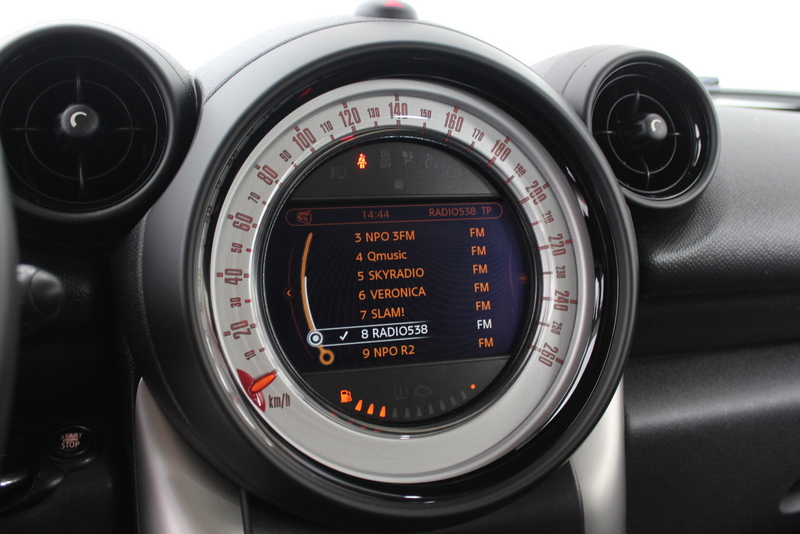 MINI Countryman MINI Countryman 1.6 Cooper Chili 123PK, RIJKLAAR | DEELS LEER | PARK.SENSOREN | CLIMATE CONTROLE | STOELVERWARMING