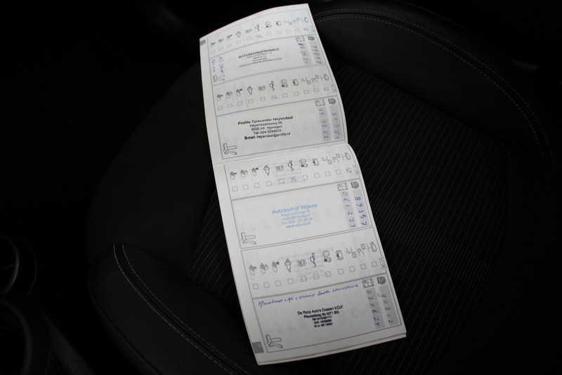 MINI Countryman MINI Countryman 1.6 Cooper Chili 123PK, RIJKLAAR | DEELS LEER | PARK.SENSOREN | CLIMATE CONTROLE | STOELVERWARMING