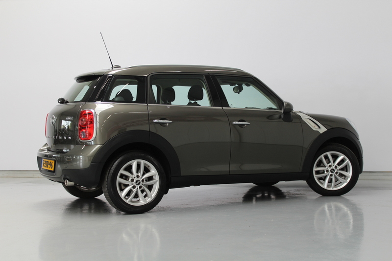 MINI Countryman MINI Countryman 1.6 Cooper Chili 123PK, RIJKLAAR | DEELS LEER | PARK.SENSOREN | CLIMATE CONTROLE | STOELVERWARMING