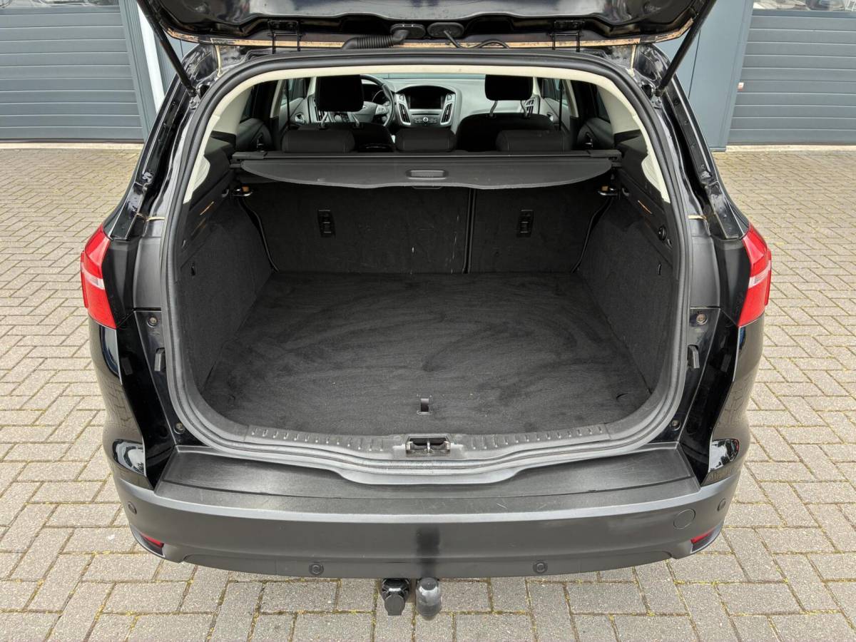 Ford Focus Ford Focus Wagon 1.0 125 PK EcoBoost Trend | AUTOMAAT | WINTER PAKKET