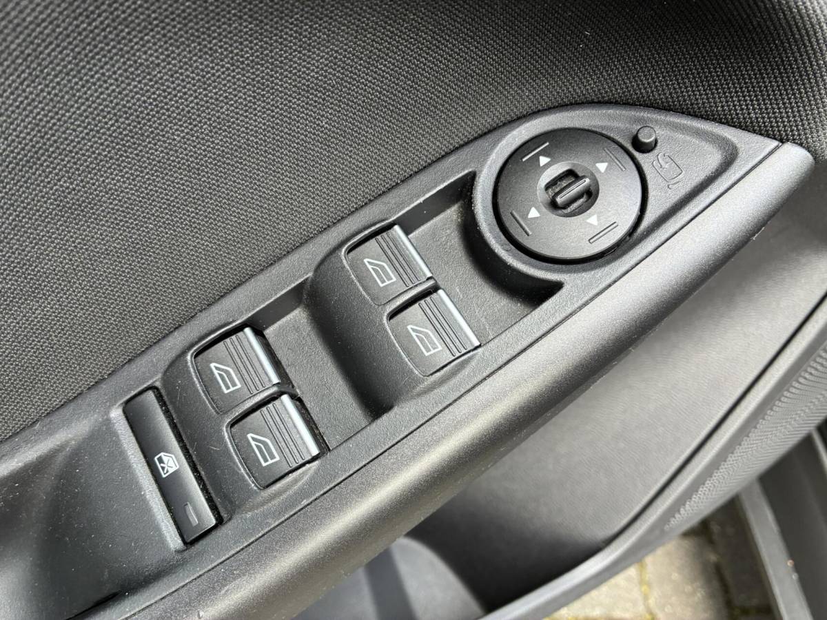 Ford Focus Ford Focus Wagon 1.0 125 PK EcoBoost Trend | AUTOMAAT | WINTER PAKKET
