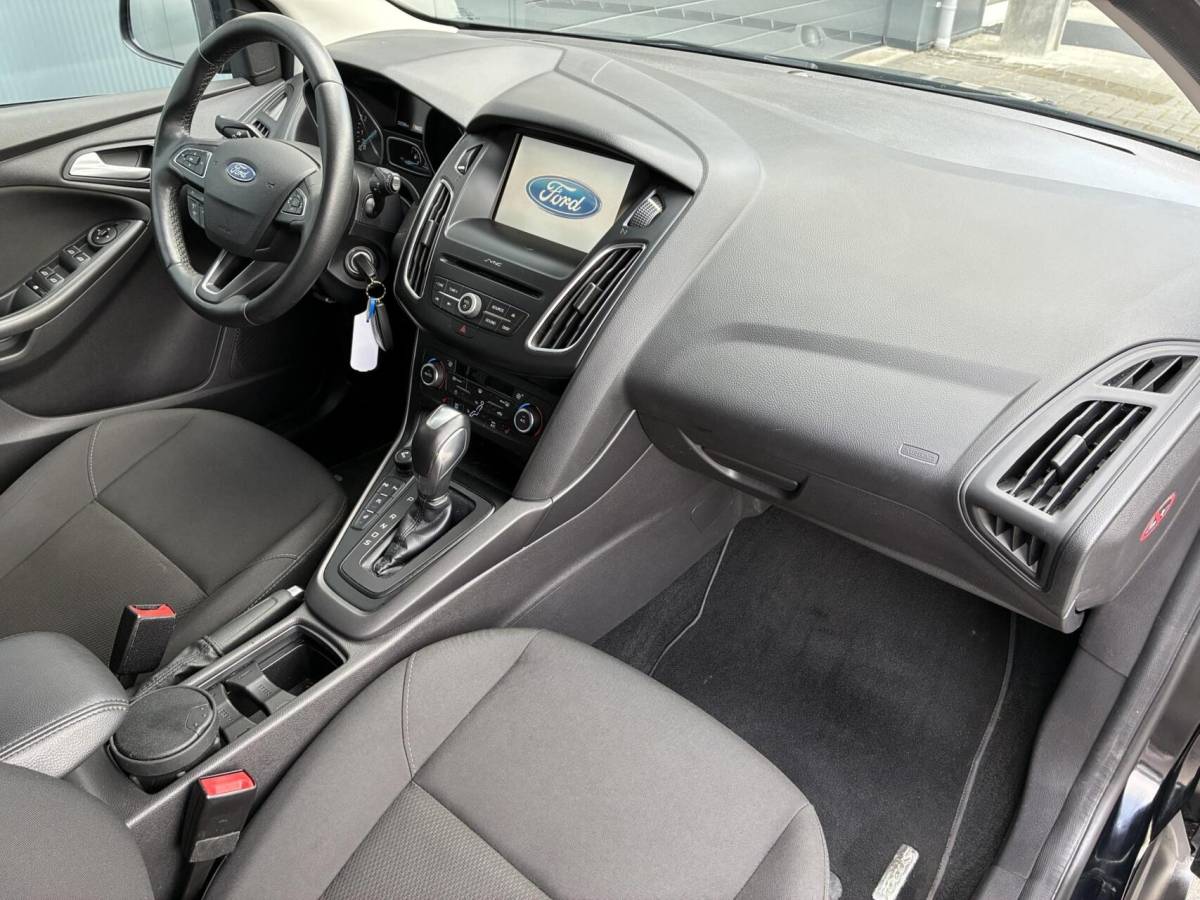 Ford Focus Ford Focus Wagon 1.0 125 PK EcoBoost Trend | AUTOMAAT | WINTER PAKKET