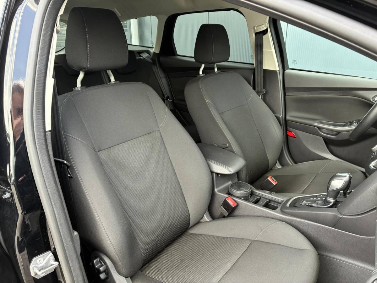Ford Focus Ford Focus Wagon 1.0 125 PK EcoBoost Trend | AUTOMAAT | WINTER PAKKET