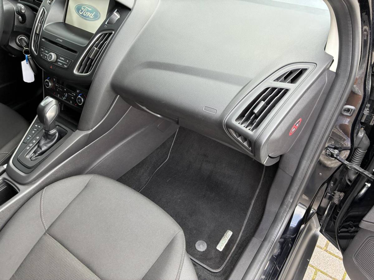 Ford Focus Ford Focus Wagon 1.0 125 PK EcoBoost Trend | AUTOMAAT | WINTER PAKKET