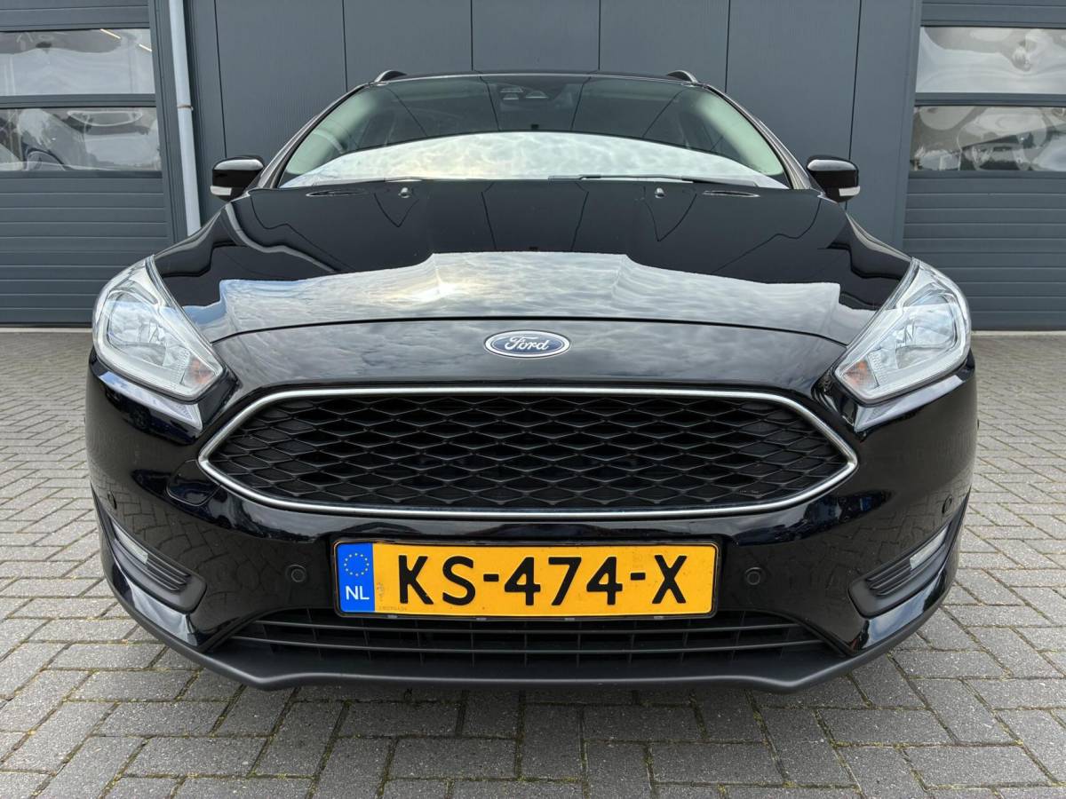 Ford Focus Ford Focus Wagon 1.0 125 PK EcoBoost Trend | AUTOMAAT | WINTER PAKKET
