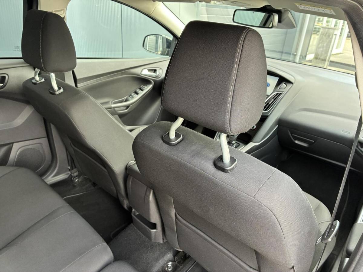 Ford Focus Ford Focus Wagon 1.0 125 PK EcoBoost Trend | AUTOMAAT | WINTER PAKKET