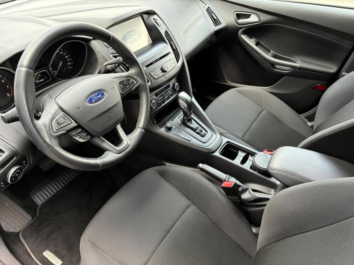 Ford Focus Ford Focus Wagon 1.0 125 PK EcoBoost Trend | AUTOMAAT | WINTER PAKKET