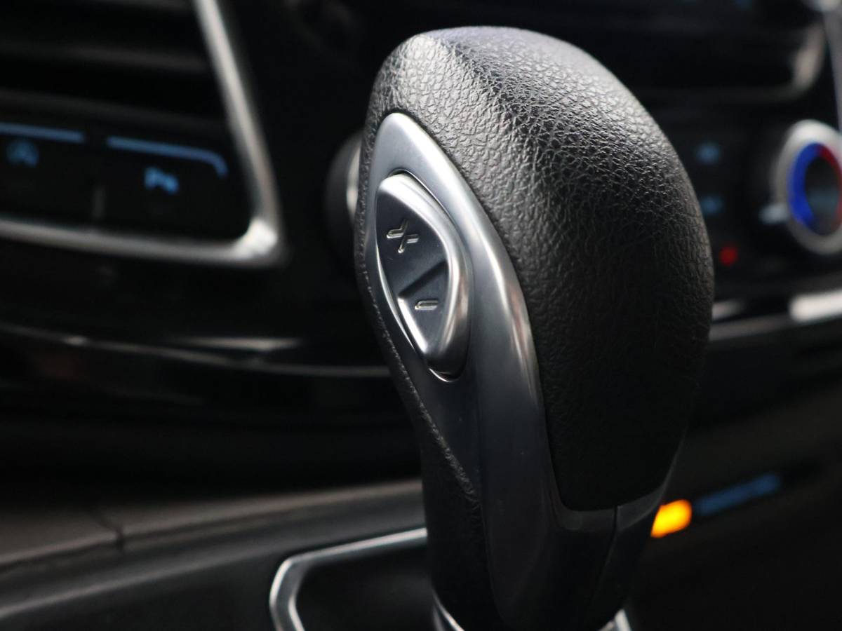 Ford Transit Custom Ford Transit Custom 310 2.0 TDCI 170 PK AUT. L2H1 SPORT + CAMERA | ADAPTIVE CRUISE | CARPLAY | TREKHAAK | STOELVERW.