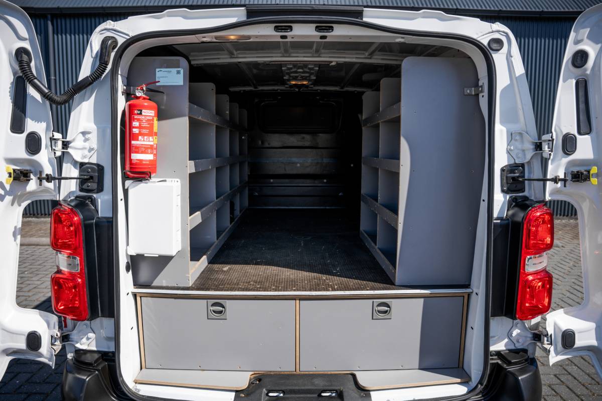 Opel Vivaro Opel Vivaro 1.5 L2H1 | 3-Zits | 1e Eigenaar | Cruise | PDC | Airco