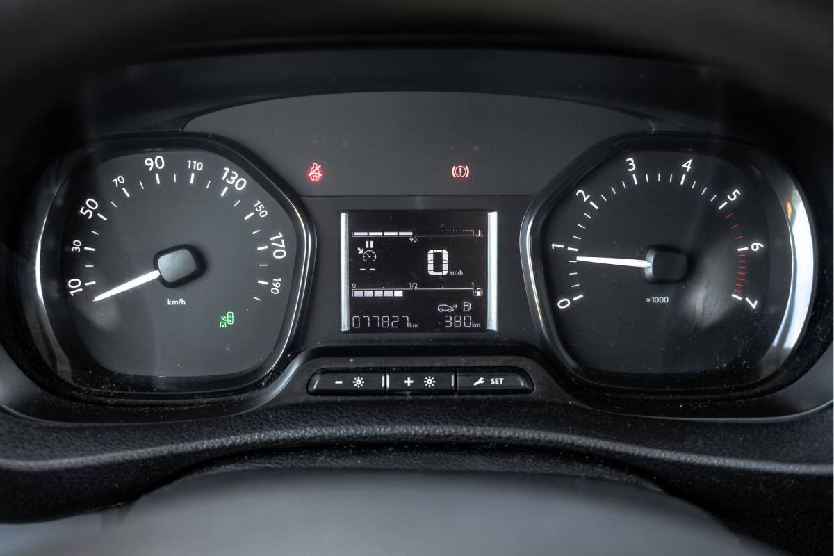Opel Vivaro Opel Vivaro 1.5 L2H1 | 3-Zits | 1e Eigenaar | Cruise | PDC | Airco