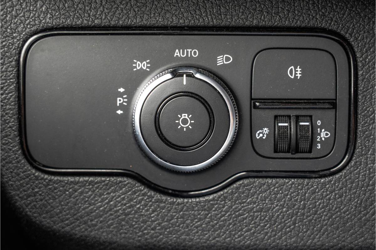 Mercedes-Benz Sprinter Mercedes-Benz Sprinter 311 CDI RWD L2H2 | Volledig Ingericht | Mbux | Camera | Navi | Climatronic