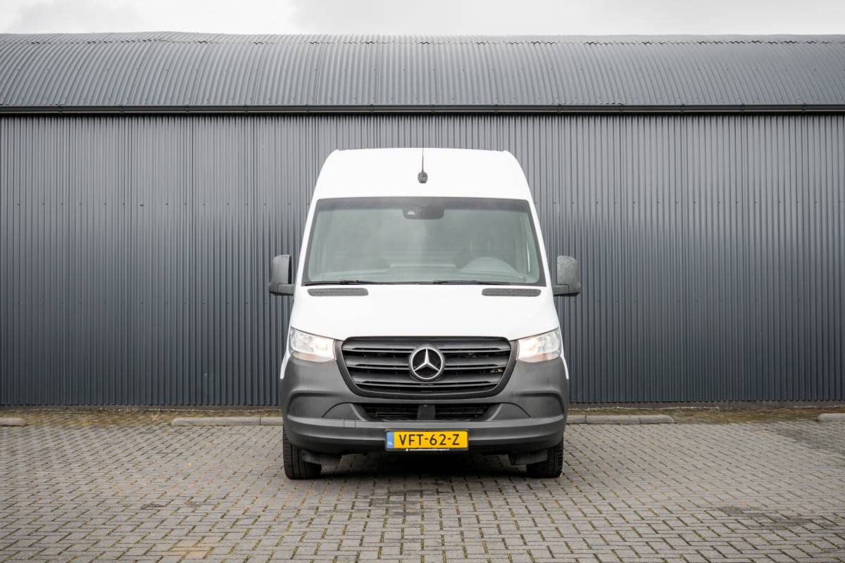 Mercedes-Benz Sprinter Mercedes-Benz Sprinter 311 CDI RWD L2H2 | Volledig Ingericht | Mbux | Camera | Navi | Climatronic