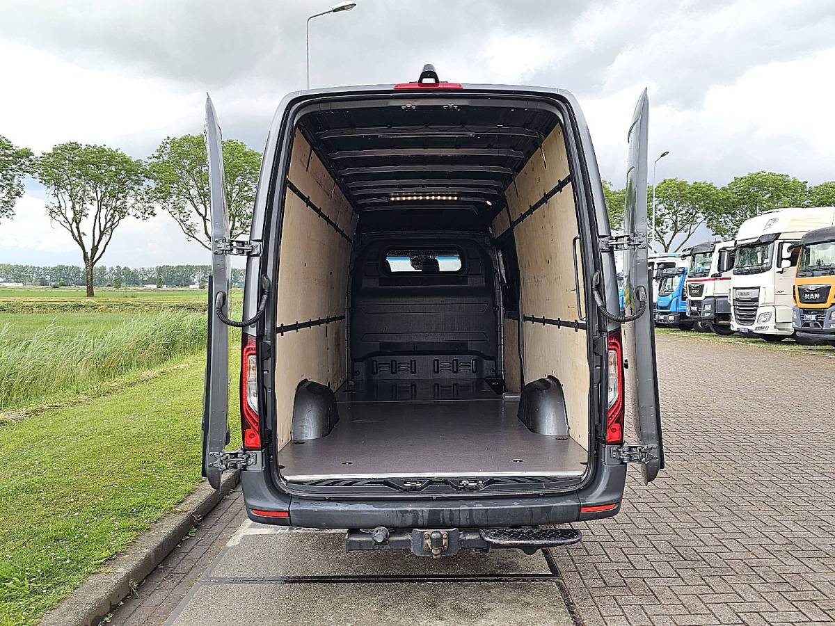 Mercedes-Benz Sprinter MERCEDES-BENZ SPRINTER 319 l3h2 v6 led 3.5t-trh