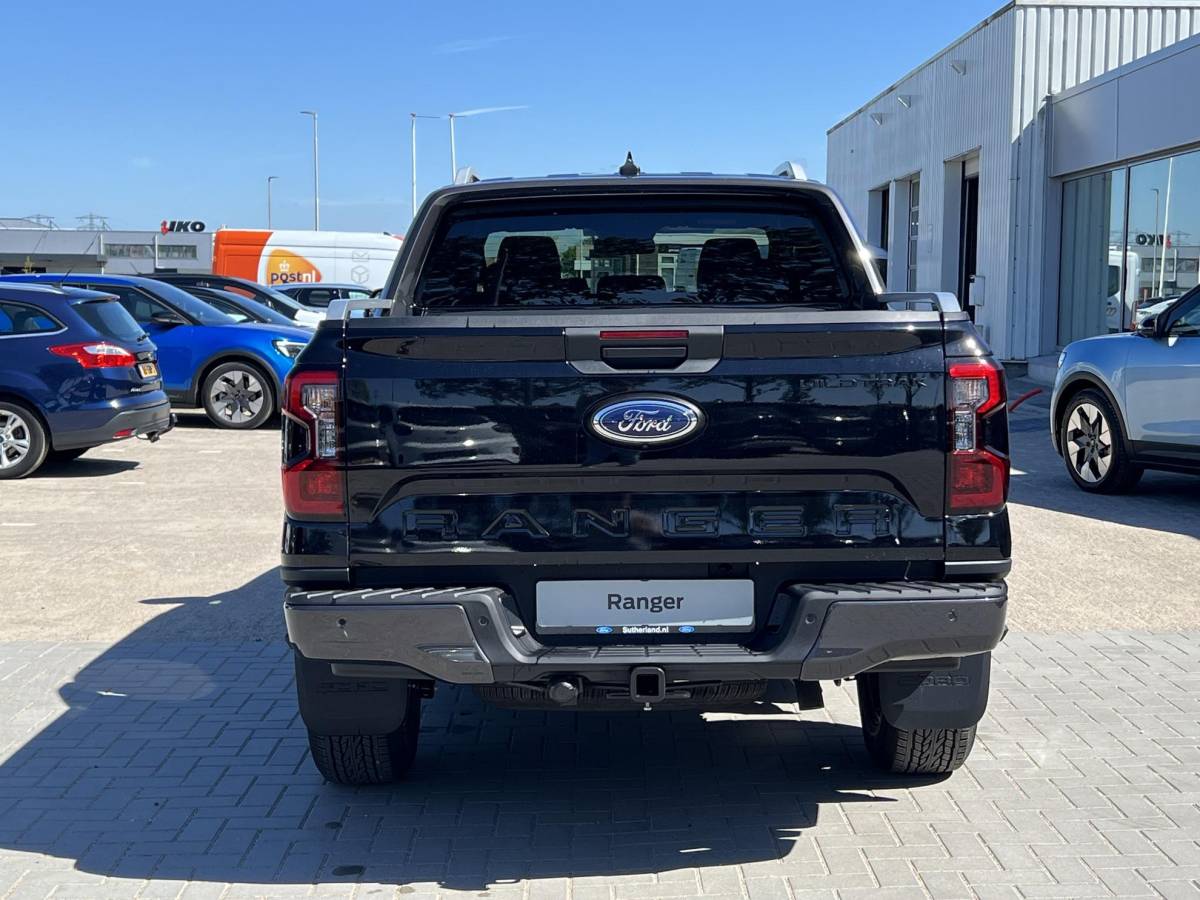 Ford Ranger Ford Ranger 2.3 PHEV Wildtrak Double Cab | 281pk |  5 persoons! | Technology Pack Plus Trailer | Cargo Area Pack | Power Rollertop | Prijs excl. BTW incl. BPM | laadkabel mode 3 16A