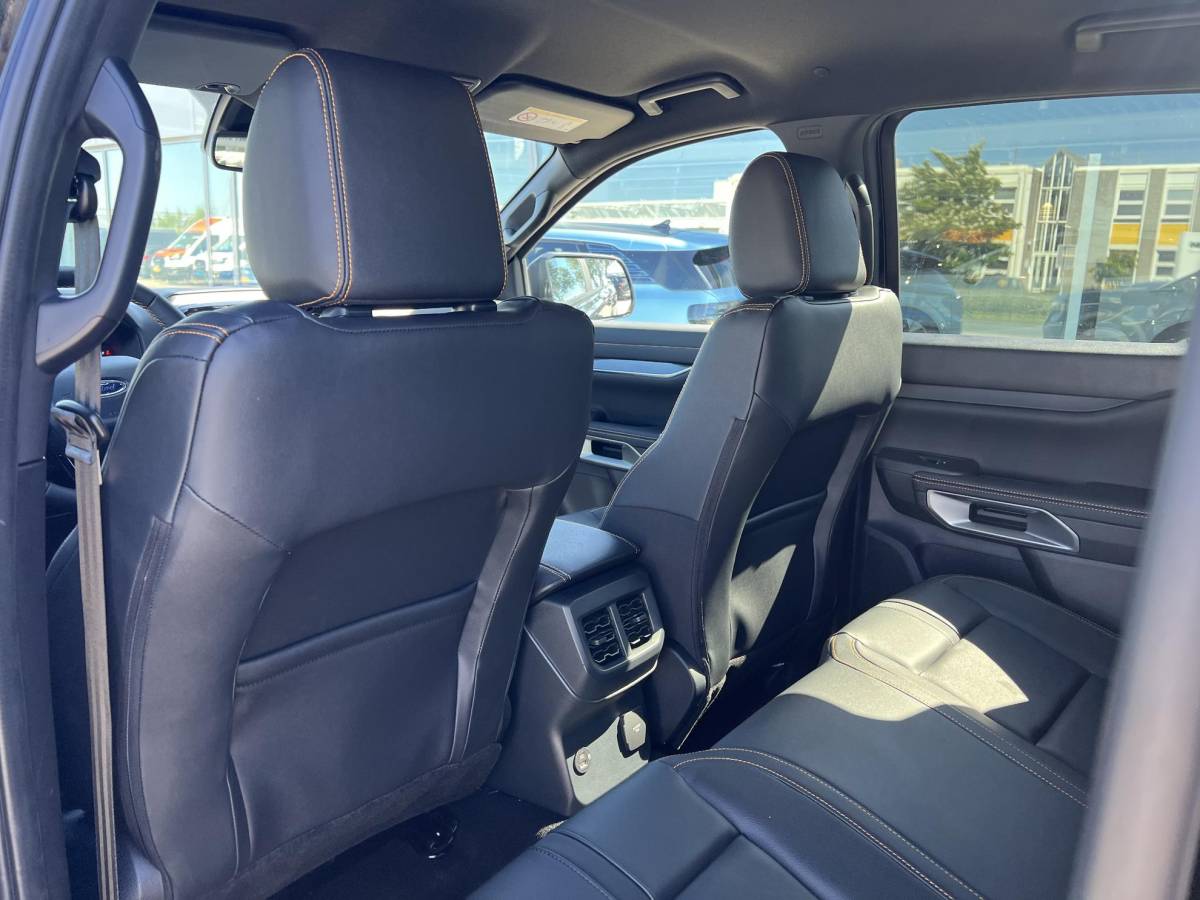 Ford Ranger Ford Ranger 2.3 PHEV Wildtrak Double Cab | 281pk |  5 persoons! | Technology Pack Plus Trailer | Cargo Area Pack | Power Rollertop | Prijs excl. BTW incl. BPM | laadkabel mode 3 16A