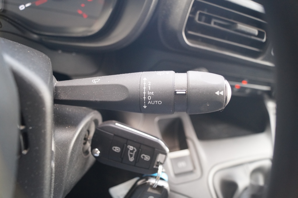 Toyota ProAce Toyota ProAce City 1.5 D-4D Professional -NAVI-3persoons-TREKHAAK-PDC-