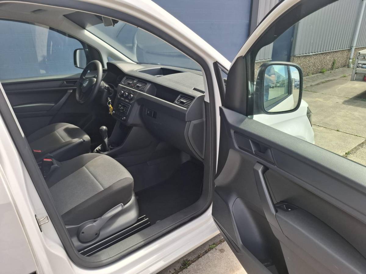 Volkswagen Caddy Volkswagen Caddy 2.0 TDI L1H1 BMT Trendline VERLAAGD / AIRCO / STOEL VERWARMING / EURO 6 / NAVI / MARGE AUTO !!
