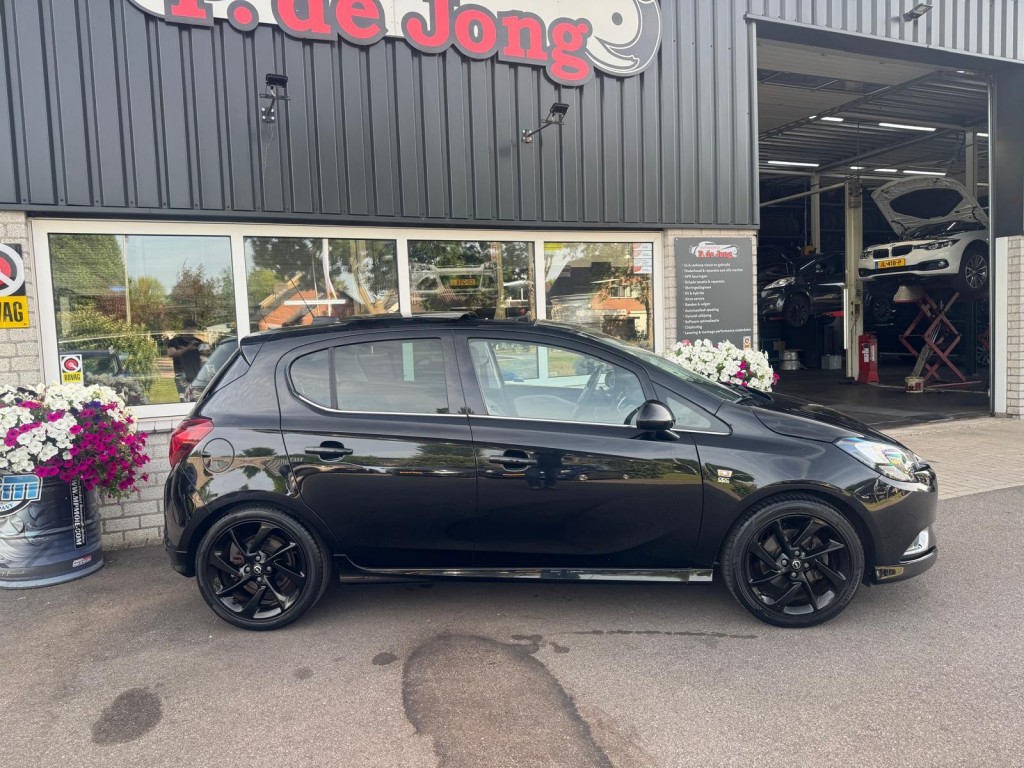 Opel Corsa Opel Corsa 1.0 TURBO OPC-line Panoramadak Trekhaak Stoelverwarming Carplay Stuurverw.