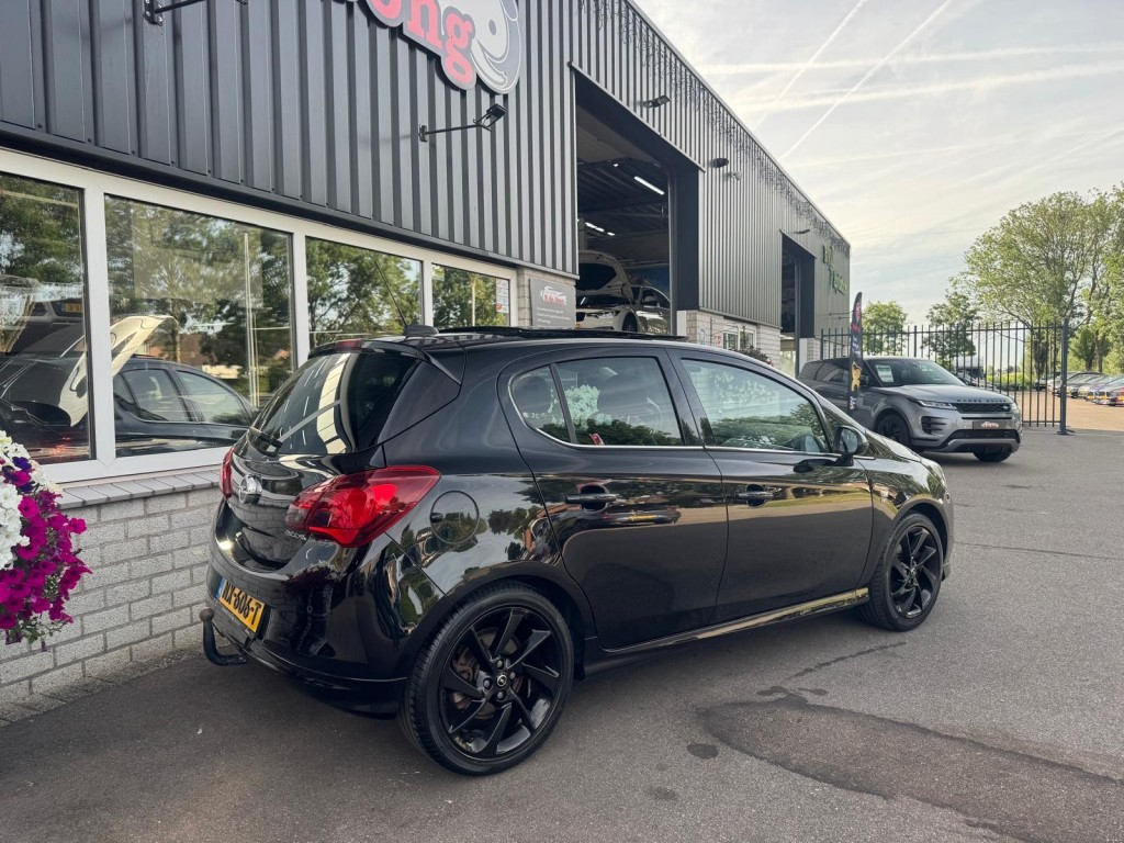 Opel Corsa Opel Corsa 1.0 TURBO OPC-line Panoramadak Trekhaak Stoelverwarming Carplay Stuurverw.
