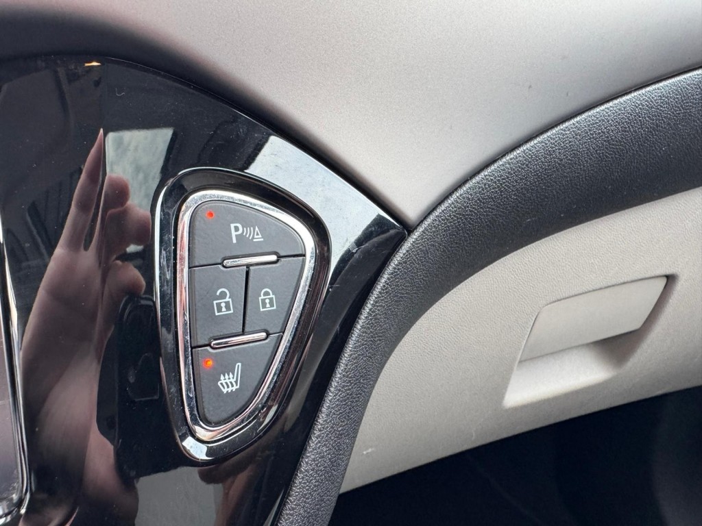 Opel Corsa Opel Corsa 1.0 TURBO OPC-line Panoramadak Trekhaak Stoelverwarming Carplay Stuurverw.