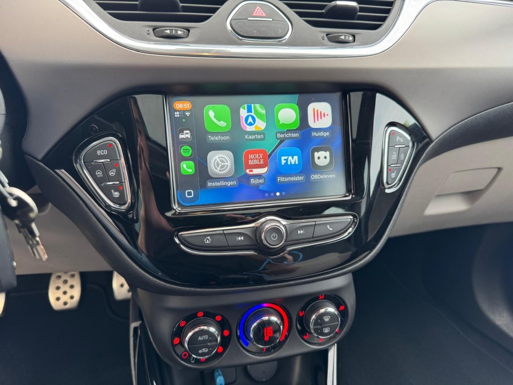 Opel Corsa Opel Corsa 1.0 TURBO OPC-line Panoramadak Trekhaak Stoelverwarming Carplay Stuurverw.