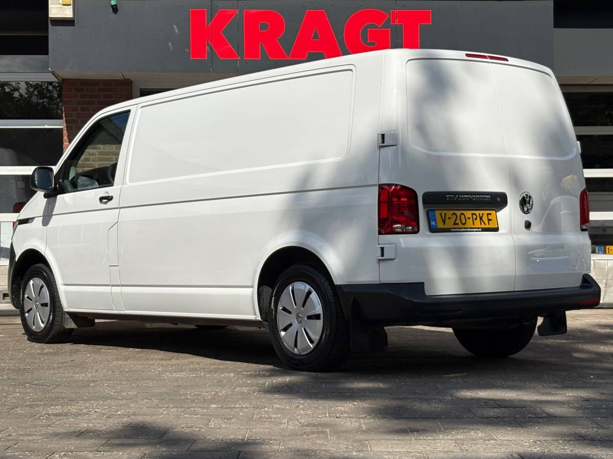 Volkswagen Transporter Volkswagen TRANSPORTER 2.0 TDI L2H1 150PK!|DSG Automaat|airco|achteruitrijcamera|apple carplay|drie zitplaatse