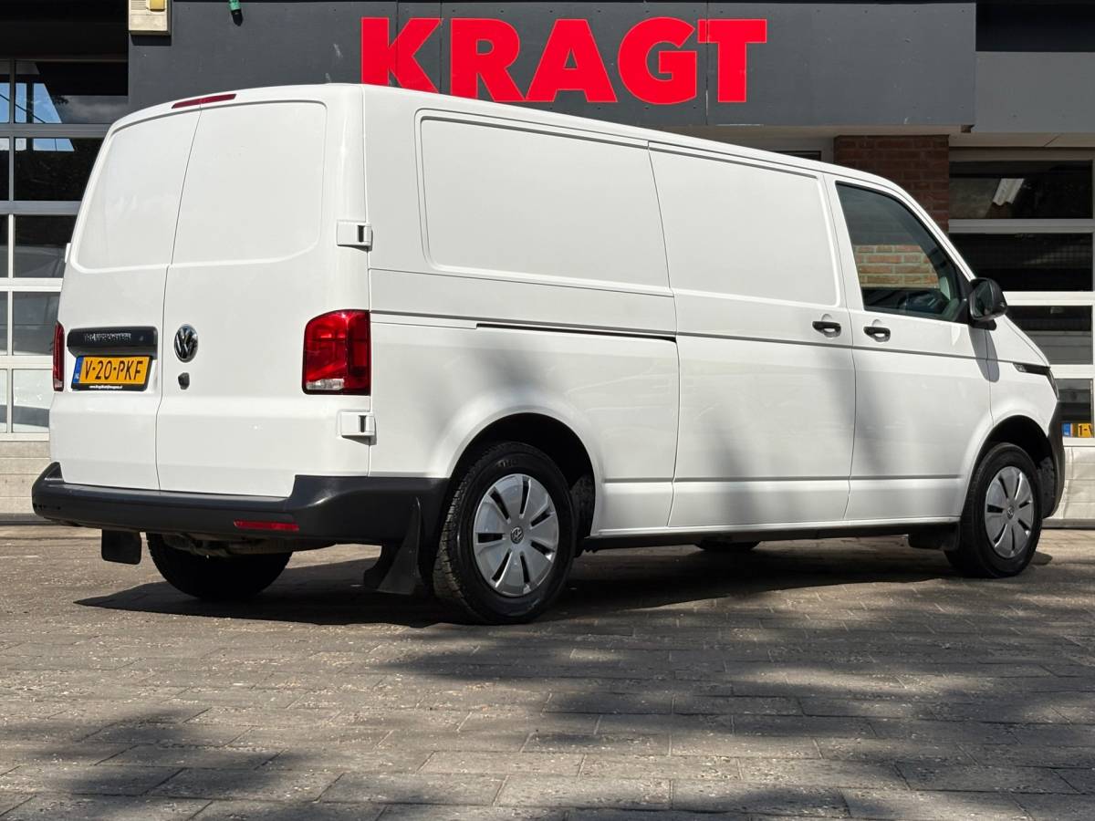 Volkswagen Transporter Volkswagen TRANSPORTER 2.0 TDI L2H1 150PK!|DSG Automaat|airco|achteruitrijcamera|apple carplay|drie zitplaatse