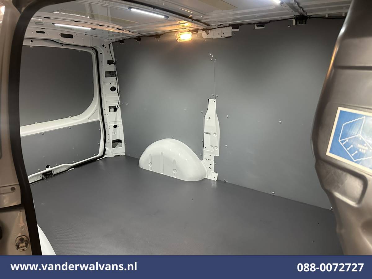 Mercedes-Benz Vito Mercedes-Benz Vito 110 CDI L2H1 Euro6 Airco | Camera | Navigatie | Apple Carplay | Cruisecontrol | Android Auto, Achterklep