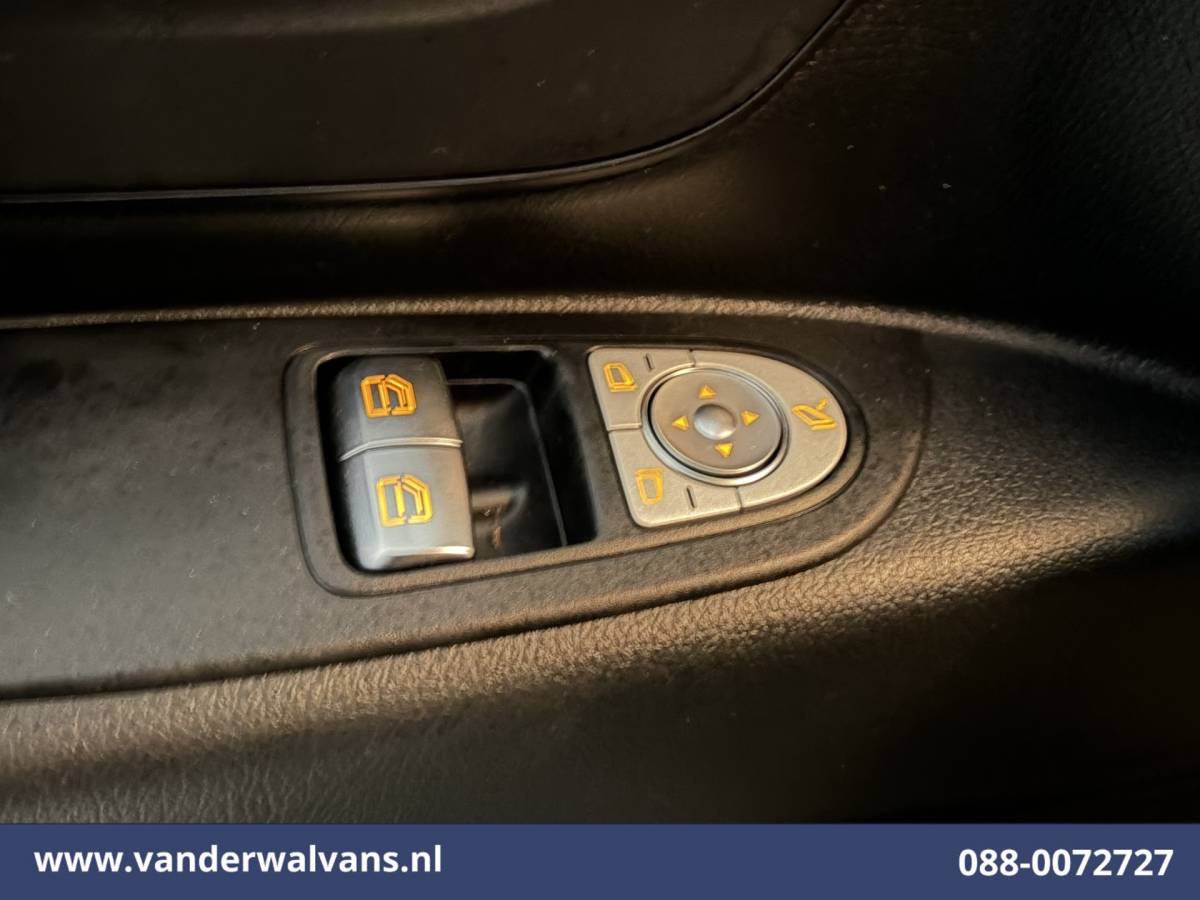 Mercedes-Benz Vito Mercedes-Benz Vito 110 CDI L2H1 Euro6 Airco | Camera | Navigatie | Apple Carplay | Cruisecontrol | Android Auto, Achterklep