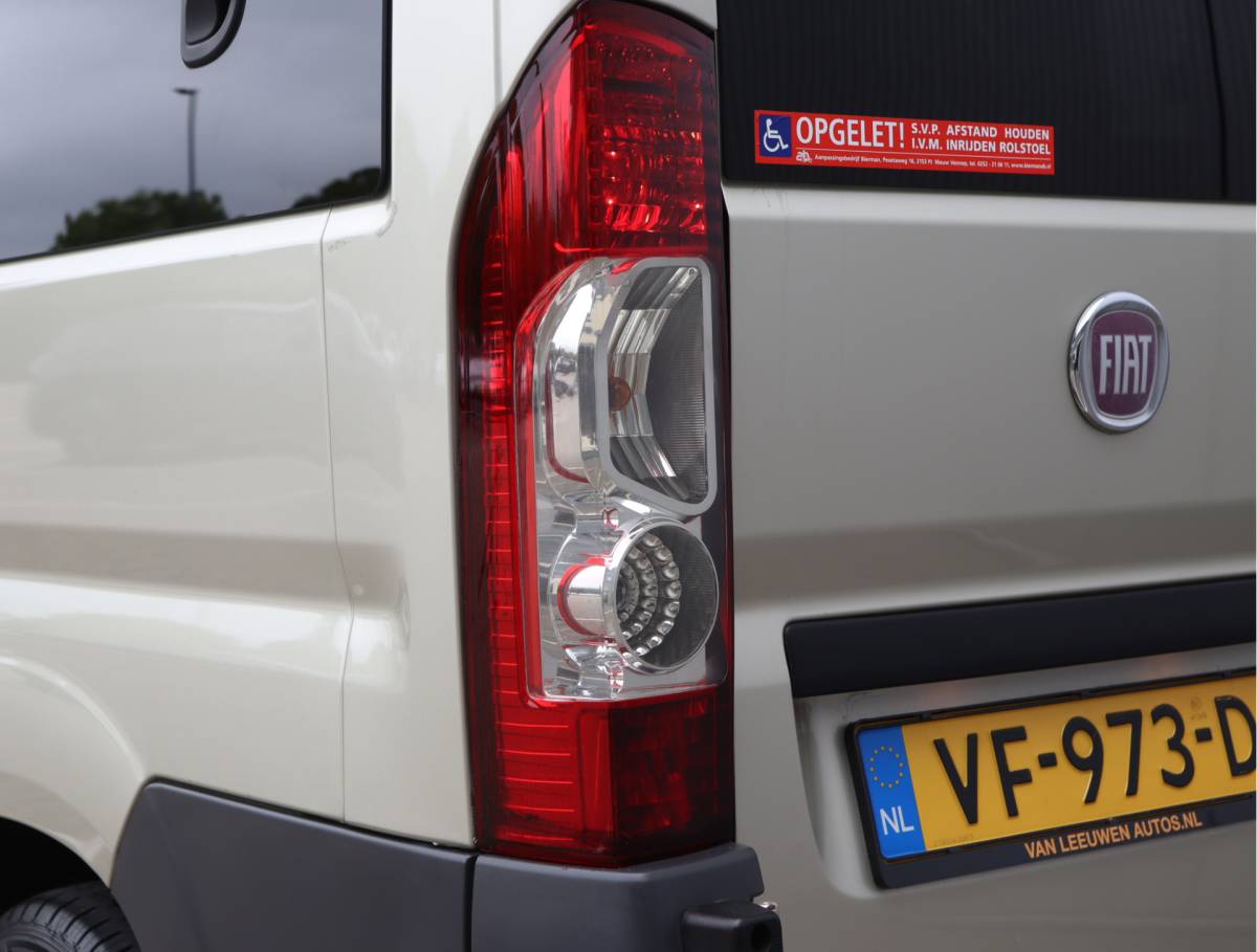 Fiat Ducato Fiat Ducato 30 3.0 MultiJet KH1 DC | Rolstoel auto met lift