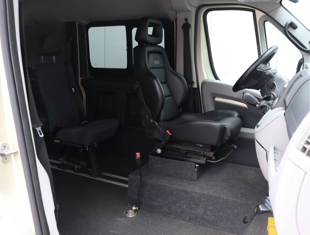 Fiat Ducato Fiat Ducato 30 3.0 MultiJet KH1 DC | Rolstoel auto met lift