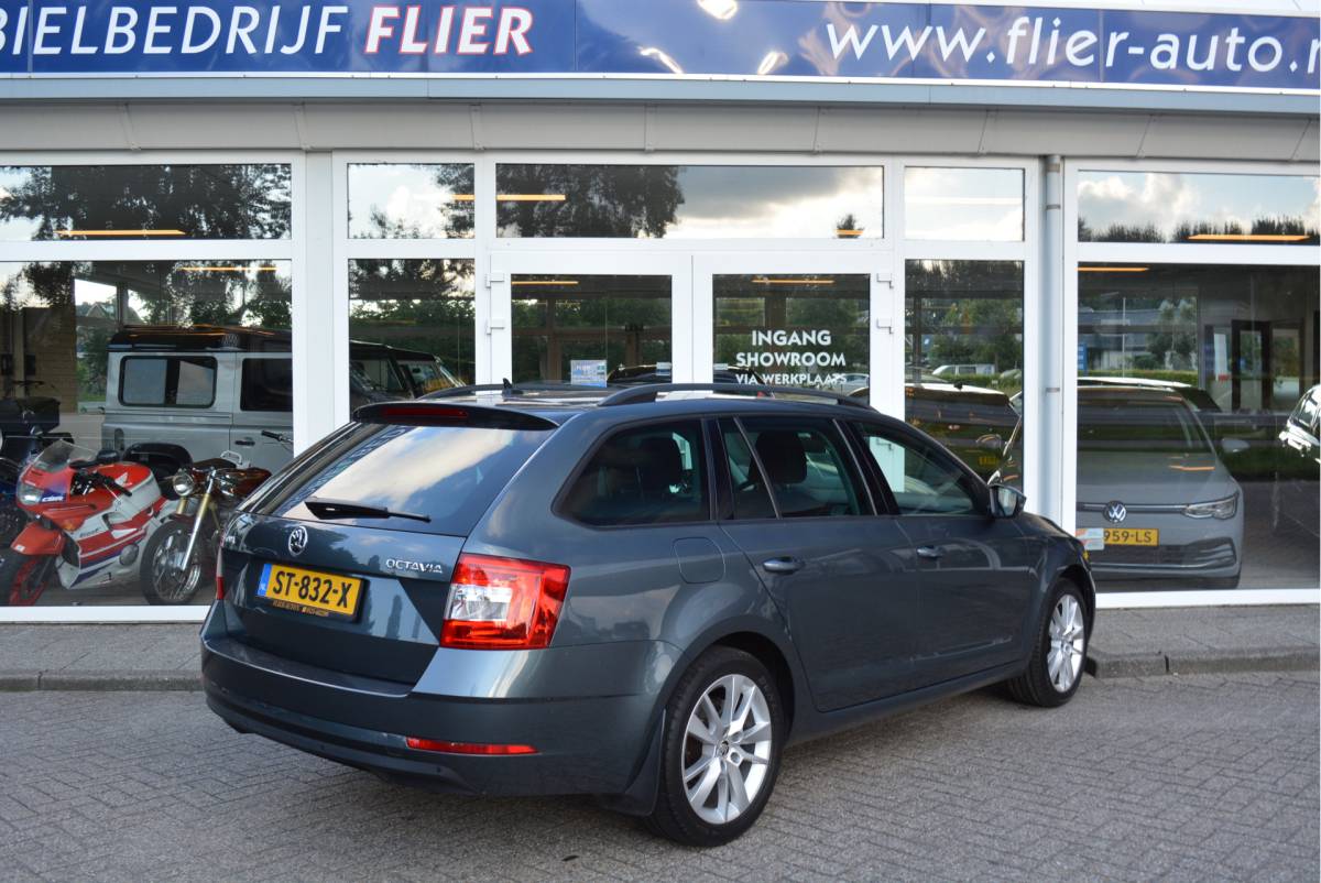 Škoda Octavia ŠKODA Octavia Combi —VERKOCHT—