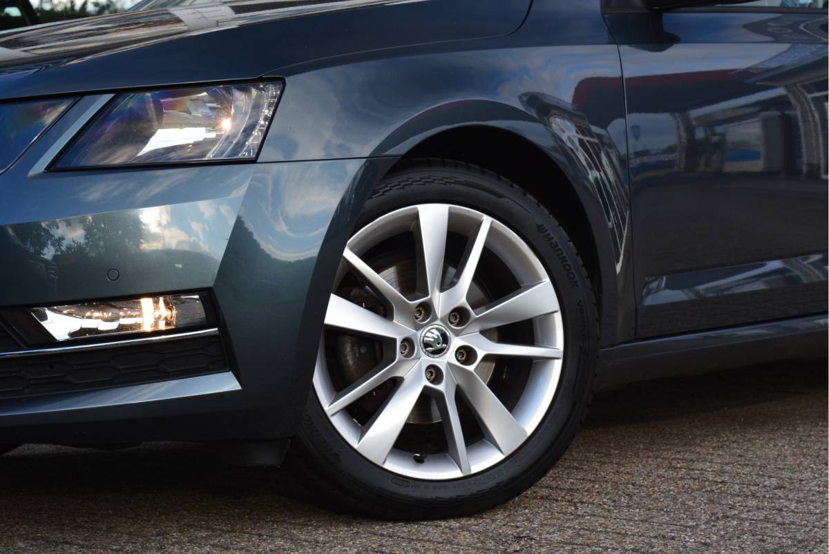 Škoda Octavia ŠKODA Octavia Combi —VERKOCHT—