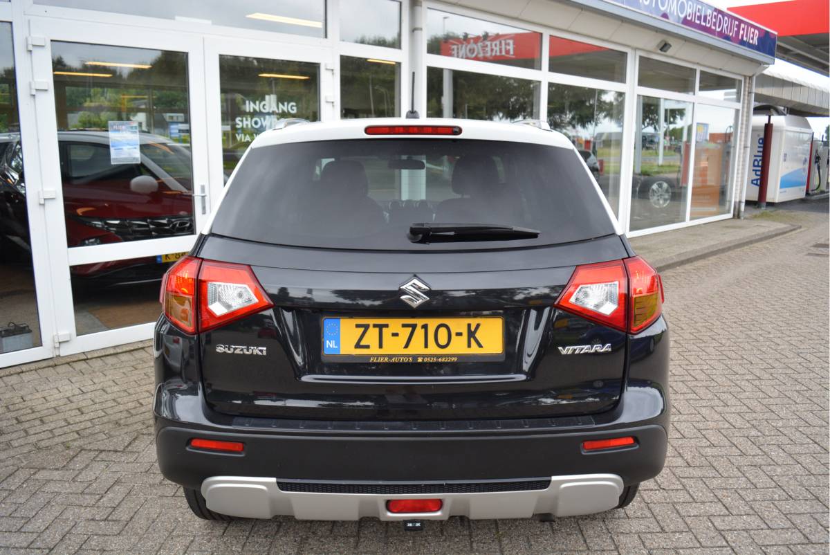 Suzuki Vitara Suzuki Vitara 1.6 120PK Comfort | Trekhaak | Two Tone | Cruise | Camera |